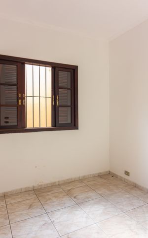Casa à venda com 184m², 3 quartos e 2 vagas Casa à venda com 184m², 3 quartos e 2 vagasQuarto 3
