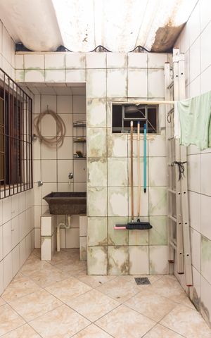Casa à venda com 184m², 3 quartos e 2 vagas Casa à venda com 184m², 3 quartos e 2 vagasÁrea de Serviço