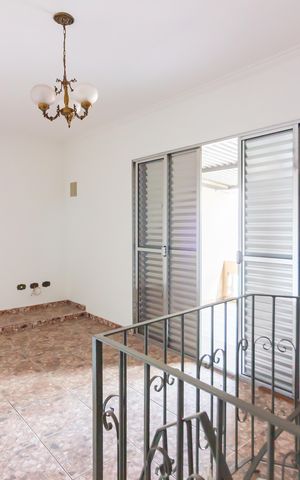 Casa à venda com 184m², 3 quartos e 2 vagas Casa à venda com 184m², 3 quartos e 2 vagasSala 2