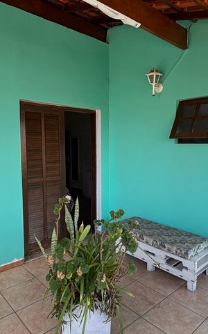 Casa à venda com 240m², 4 quartos e 2 vagas Casa à venda com 240m², 4 quartos e 2 vagasVaranda da Suíte 2