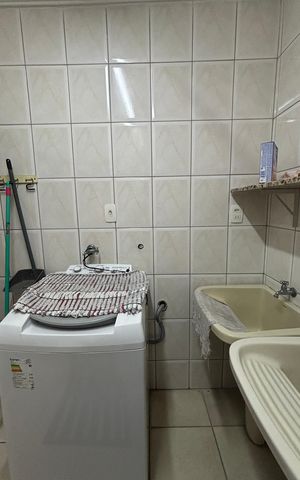 Casa à venda com 240m², 4 quartos e 2 vagas Casa à venda com 240m², 4 quartos e 2 vagasÁrea de Serviço
