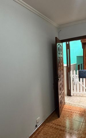 Casa à venda com 240m², 4 quartos e 2 vagas Casa à venda com 240m², 4 quartos e 2 vagasSuite 4