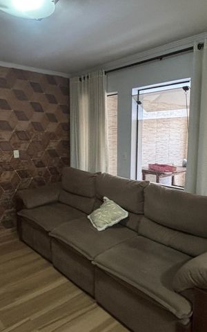 Casa à venda com 240m², 4 quartos e 2 vagas Casa à venda com 240m², 4 quartos e 2 vagasSala - Sala de Estar