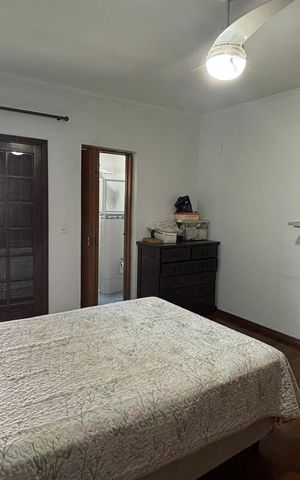 Casa à venda com 240m², 4 quartos e 2 vagas Casa à venda com 240m², 4 quartos e 2 vagasSuíte 3