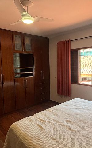 Casa à venda com 240m², 4 quartos e 2 vagas Casa à venda com 240m², 4 quartos e 2 vagasSuite 1