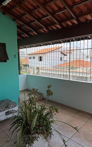 Casa à venda com 240m², 4 quartos e 2 vagas Casa à venda com 240m², 4 quartos e 2 vagasVaranda da Suíte 2