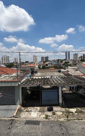 Casa à venda com 240m², 4 quartos e 2 vagas Casa à venda com 240m², 4 quartos e 2 vagasVaranda da Suíte 2 Vista