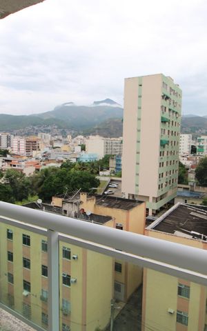 Apartamento à venda com 64m², 2 quartos e 1 vagaVaranda