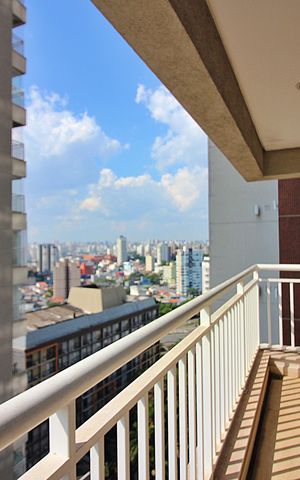 Apartamento à venda com 127m², 3 quartos e 2 vagasVaranda da Suíte 2