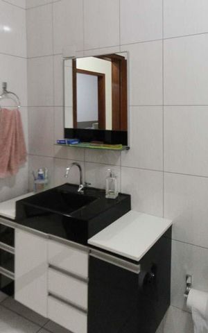 Casa à venda com 300m², 3 quartos e 3 vagas Casa à venda com 300m², 3 quartos e 3 vagasBanheiro