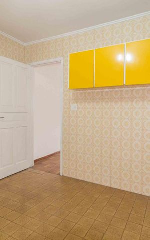 Casa à venda com 150m², 3 quartos e sem vaga Casa à venda com 150m², 3 quartos e sem vagaCozinha
