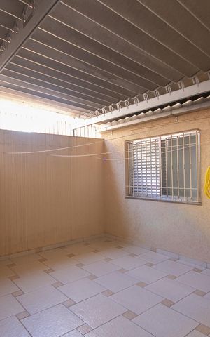 Casa à venda com 188m², 4 quartos e 4 vagas Casa à venda com 188m², 4 quartos e 4 vagasChurrasqueira