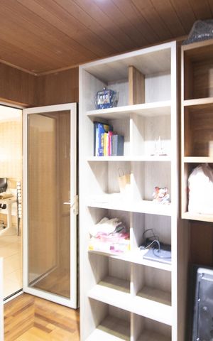 Casa à venda com 188m², 4 quartos e 4 vagas Casa à venda com 188m², 4 quartos e 4 vagasEscritório
