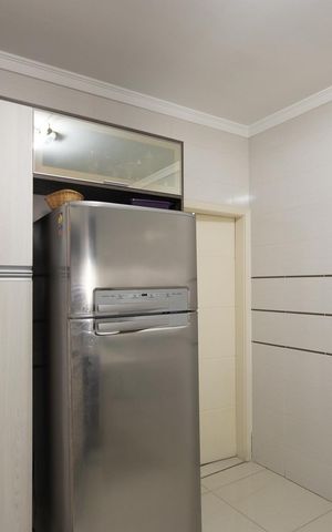 Casa à venda com 188m², 4 quartos e 4 vagas Casa à venda com 188m², 4 quartos e 4 vagasCozinha