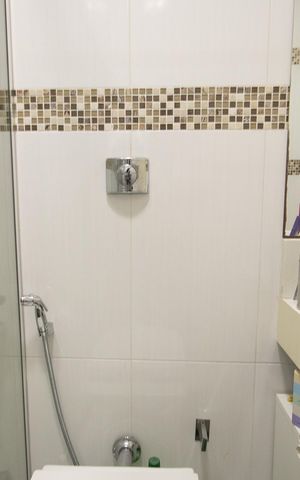 Casa à venda com 188m², 4 quartos e 4 vagas Casa à venda com 188m², 4 quartos e 4 vagasBanheiro
