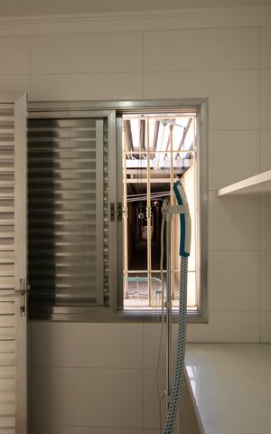 Casa à venda com 188m², 4 quartos e 4 vagas Casa à venda com 188m², 4 quartos e 4 vagasQuarto de serviço