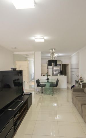 Casa à venda com 188m², 4 quartos e 4 vagas Casa à venda com 188m², 4 quartos e 4 vagasSala