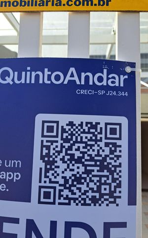 Casa à venda com 188m², 4 quartos e 4 vagas Casa à venda com 188m², 4 quartos e 4 vagasPlaquinha