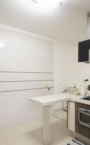Casa à venda com 188m², 4 quartos e 4 vagas Casa à venda com 188m², 4 quartos e 4 vagasCozinha