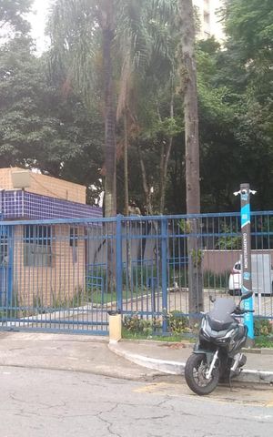 Apartamento à venda com 45m², 2 quartos e 1 vaga Apartamento à venda com 45m², 2 quartos e 1 vagaFachada