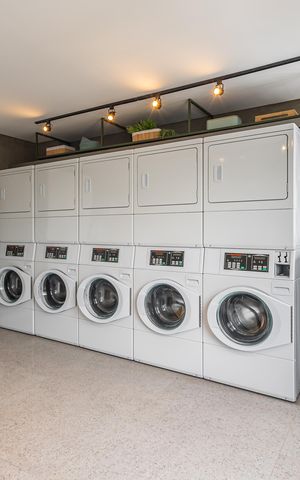 Studio para alugar com 25m², 1 quarto e sem vaga Studio para alugar com 25m², 1 quarto e sem vagaÁrea comum - Lavanderia