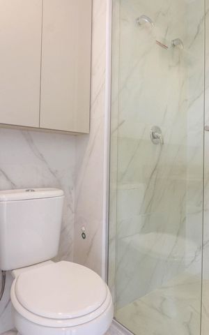 Studio à venda com 43m², 1 quarto e 1 vaga Studio à venda com 43m², 1 quarto e 1 vagaBanheiro