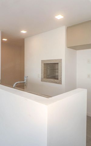 Studio à venda com 43m², 1 quarto e 1 vaga Studio à venda com 43m², 1 quarto e 1 vagaCozinha e Área de Serviço