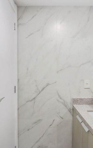 Studio à venda com 43m², 1 quarto e 1 vaga Studio à venda com 43m², 1 quarto e 1 vagaBanheiro