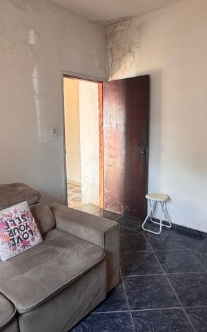 Casa à venda com 270m², 5 quartos e 12 vagas Casa à venda com 270m², 5 quartos e 12 vagasSala