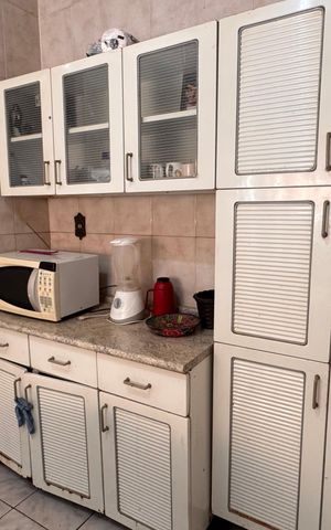 Casa à venda com 270m², 5 quartos e 12 vagas Casa à venda com 270m², 5 quartos e 12 vagasCozinha Casa 1