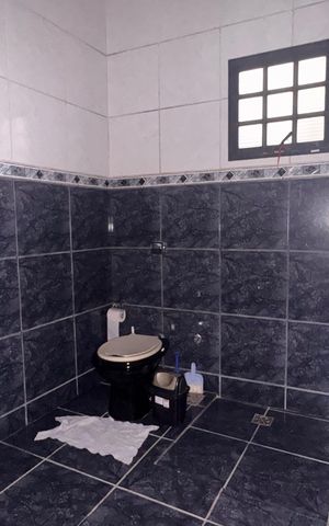 Casa à venda com 270m², 5 quartos e 12 vagas Casa à venda com 270m², 5 quartos e 12 vagasBanheiro Casa 1
