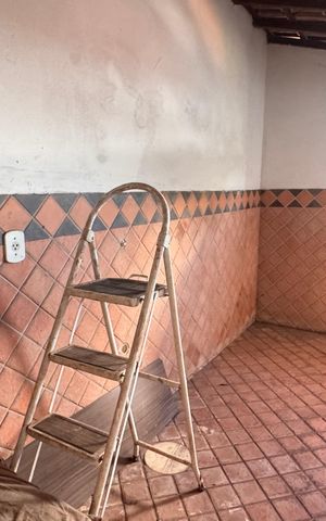 Casa à venda com 270m², 5 quartos e 12 vagas Casa à venda com 270m², 5 quartos e 12 vagasÁrea de Serviço Casa 1
