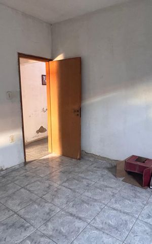 Casa à venda com 270m², 5 quartos e 12 vagas Casa à venda com 270m², 5 quartos e 12 vagasQuarto 2 Casa 1