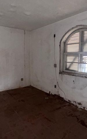 Casa à venda com 270m², 5 quartos e 12 vagas Casa à venda com 270m², 5 quartos e 12 vagasSala Casa 2