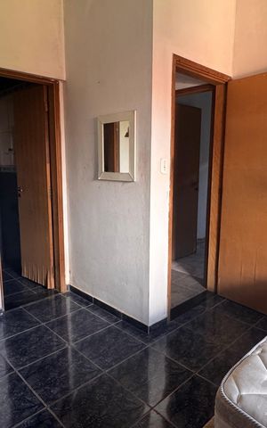 Casa à venda com 270m², 5 quartos e 12 vagas Casa à venda com 270m², 5 quartos e 12 vagasSuíte Casa 1