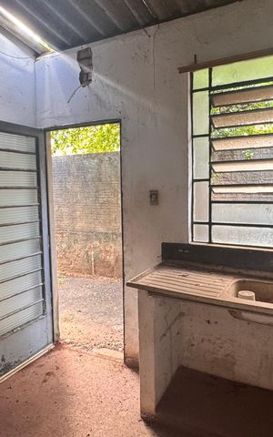 Casa à venda com 270m², 5 quartos e 12 vagas Casa à venda com 270m², 5 quartos e 12 vagasÁrea de Serviço Casa 2