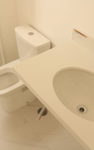 Apartamento à venda com 222m², 3 quartos e 5 vagasBanheiro da Suíte 2