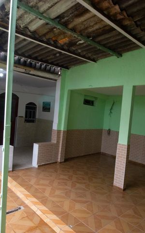 Casa à venda com 198m², 5 quartos e 4 vagasQuintal