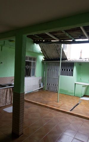 Casa à venda com 198m², 5 quartos e 4 vagasQuintal