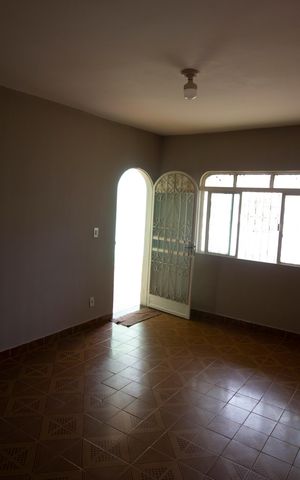 Casa à venda com 198m², 5 quartos e 4 vagasSala