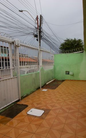 Casa à venda com 198m², 5 quartos e 4 vagasQuintal