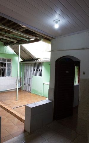 Casa à venda com 198m², 5 quartos e 4 vagasQuintal