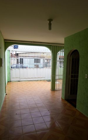 Casa à venda com 198m², 5 quartos e 4 vagasGaragem