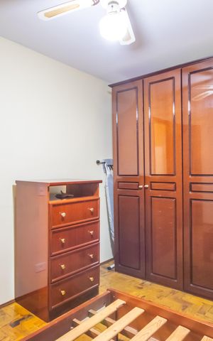Casa à venda com 180m², 2 quartos e 3 vagas Casa à venda com 180m², 2 quartos e 3 vagasQuarto 2