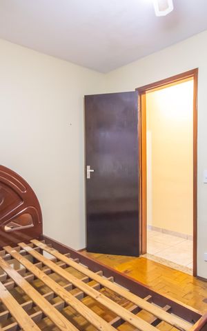 Casa à venda com 180m², 2 quartos e 3 vagas Casa à venda com 180m², 2 quartos e 3 vagasQuarto 2
