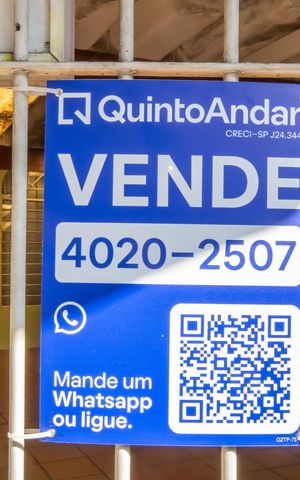 Casa à venda com 180m², 2 quartos e 3 vagas Casa à venda com 180m², 2 quartos e 3 vagasPlaca
