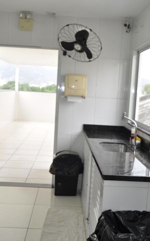 Apartamento à venda com 64m², 2 quartos e sem vagaÁrea comum
