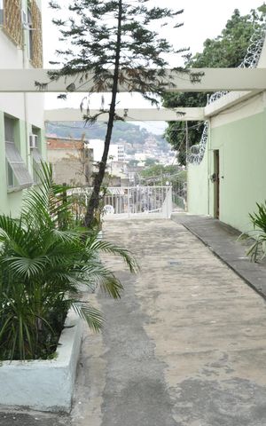 Apartamento à venda com 64m², 2 quartos e sem vagaÁrea comum