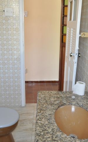 Casa à venda com 55m², 4 quartos e sem vagaBanheiro
