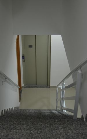 Apartamento à venda com 88m², 2 quartos e 1 vagaEscada